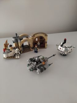 Star Wars Lego .  The Canteena and the Mandalorian